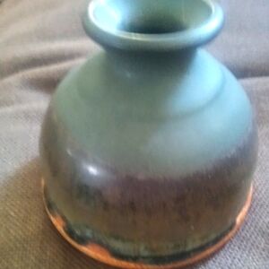 Clarksville Pottery Bud Vase. Multicolor 4 inch 12.5 inches around the base.